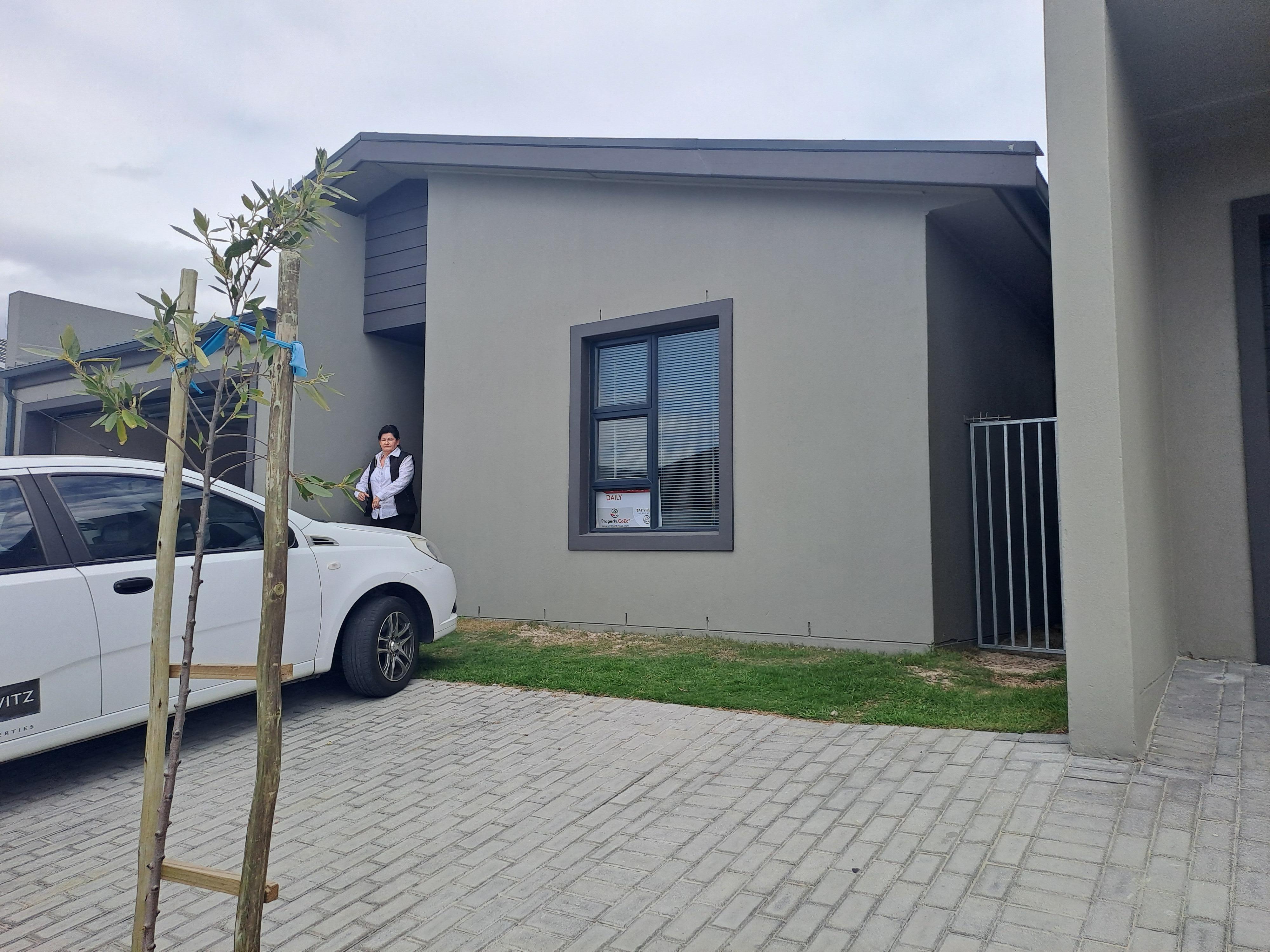 3 Bedroom Property for Sale in Sea Breeze Western Cape